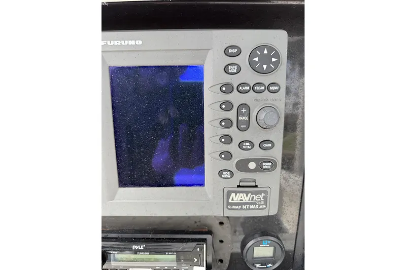 Slide: The Image of Furuno NAVnet marine display on 2002 Regulator 32 Forward Seating boat. - 17