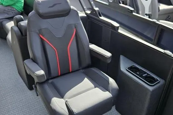 Slide: The Image of Luxurious Evotti 723QL 2026 vehicle seat with sleek black design and red accents. - 6