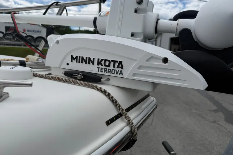 Slide: The Image of Minn Kota Terrova motor on 2005 Sea Pro 190 Center Console boat. - 6