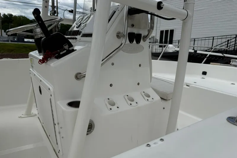 Slide: The Image of 2005 Sea Pro 190 Center Console boat interior with steering wheel and control panel. - 8