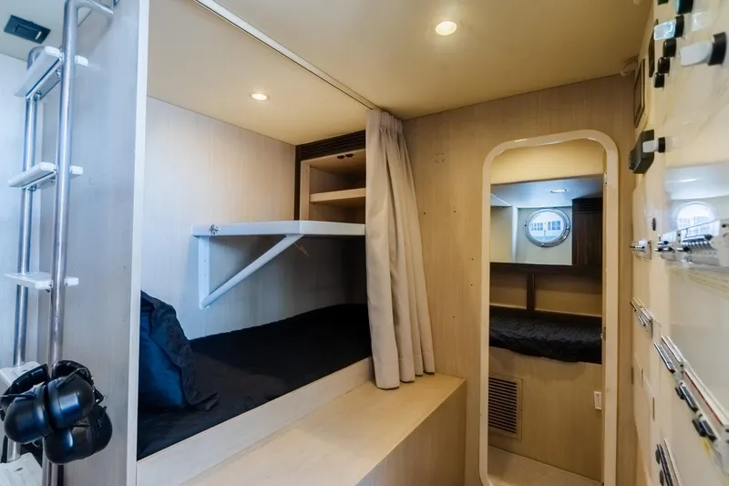 Slide: The Image of 2017 Azimut Fly 72 yacht interior with bunk beds and modern design. - 87