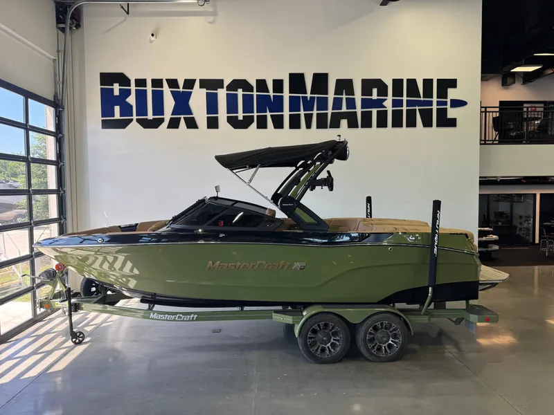 The Image of MasterCraft XT23 2022 - 1