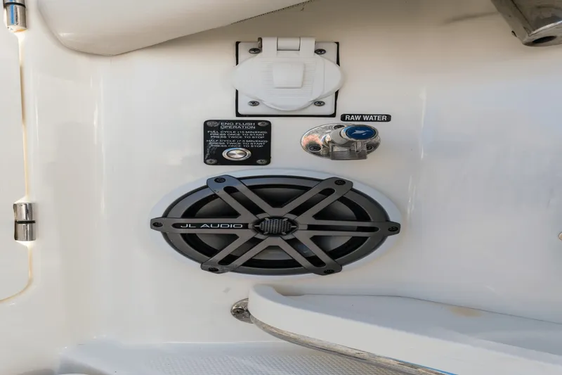 Slide: The Image of Boston Whaler 380 Realm 2027 - 120