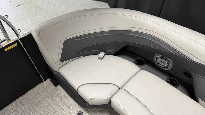 Slide: The Image of Barletta Cabrio22QC 2027 - 72