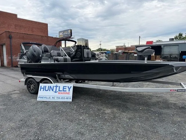 Slide: The Image of Excel Bay Pro 220 Elite - 200 HP Suzuki 2027 - 2
