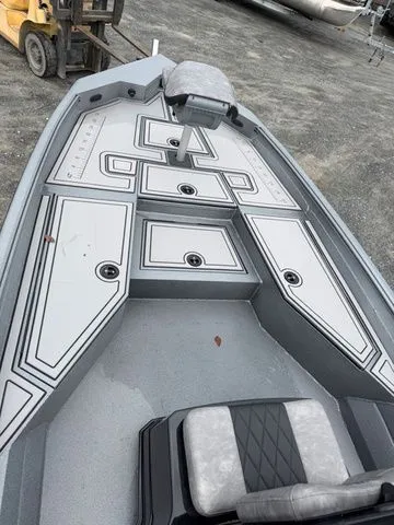 Slide: The Image of Excel Bay Pro 220 Elite - 200 HP Suzuki 2027 - 6