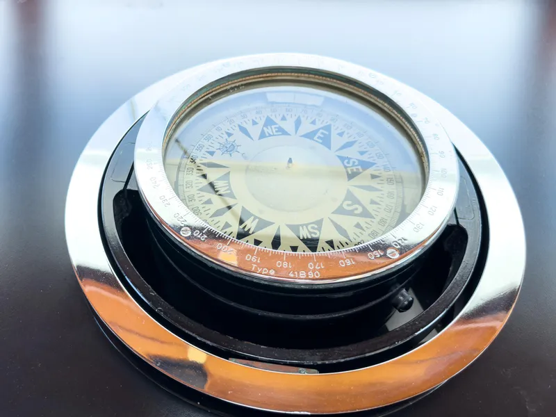 Slide: The Image of Compass on the 1971 Burger 64 Pilothouse Motoryacht. - 14