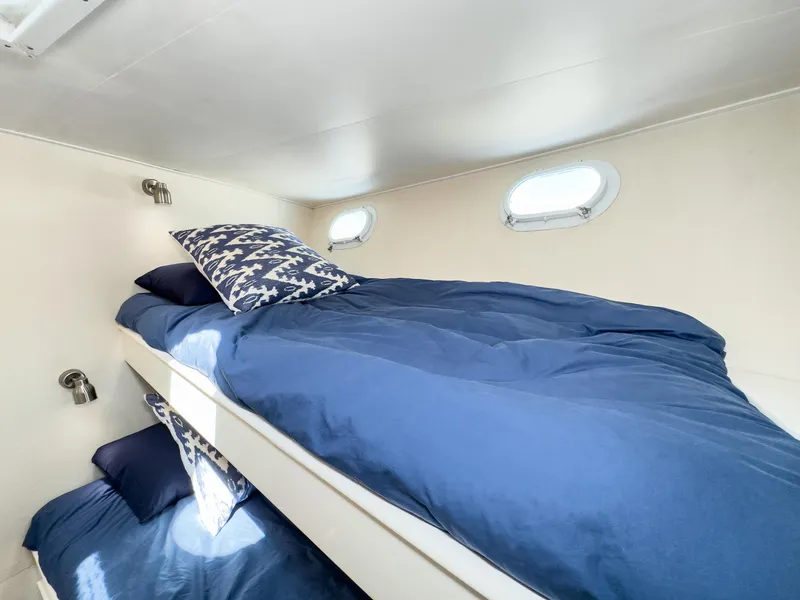 Slide: The Image of Burger 64 Pilothouse Motoryacht 1971 - 58