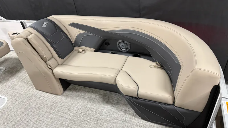Slide: The Image of Barletta Cabrio22UC 2027 - 22