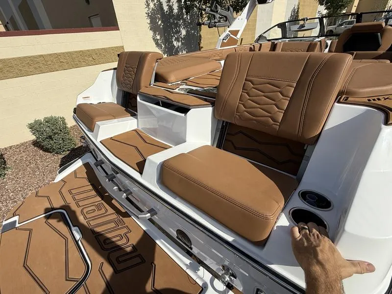 Slide: The Image of Malibu 24 MXZ 2026 - 20