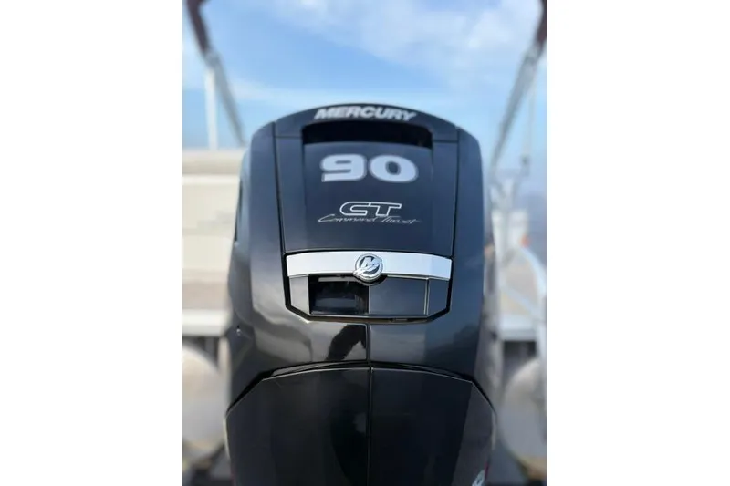 Slide: The Image of Mercury 90 CT outboard motor on 2010 Sun Tracker Party Barge 21 Signature Series. - 19