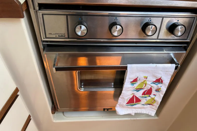Slide: The Image of Hillerange Three-Burner Stove W/ Oven - 18