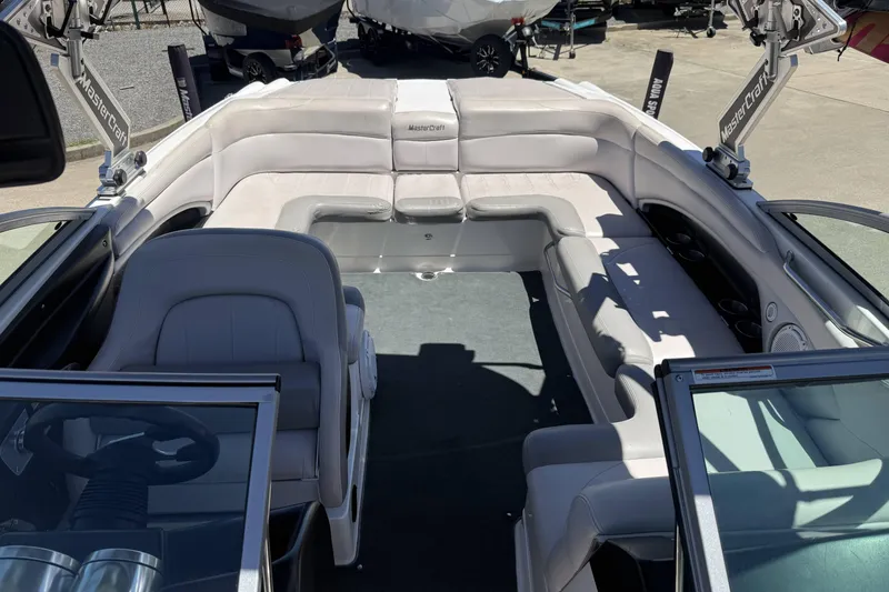 Slide: The Image of 2008 MasterCraft X-45 boat interior with spacious seating and modern design. - 9