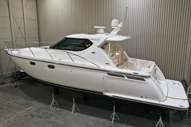 The Image of Tiara 4300 Sovran 2007 - 0