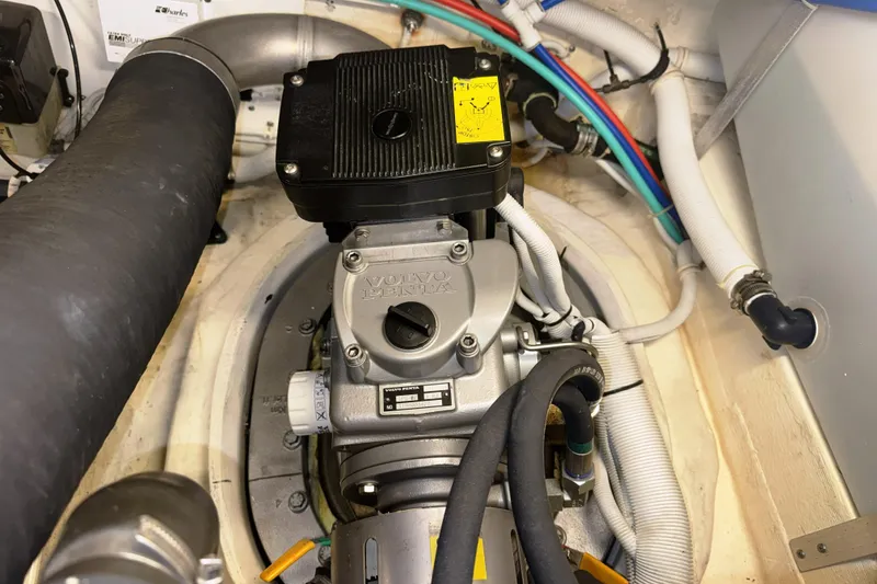 Slide: The Image of Engine compartment of a 2007 Tiara Yachts 4300 Sovran, featuring Volvo Penta components. - 41