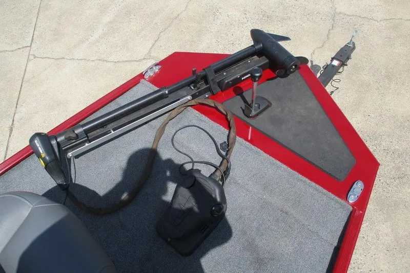 Slide: The Image of 2022 Tracker Bass Tracker Classic XL boat with trolling motor on deck. - 4
