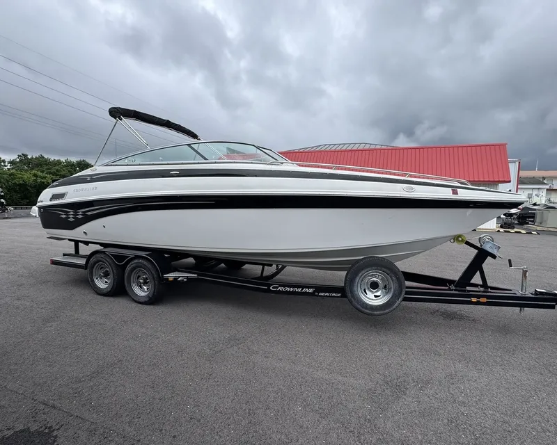 The Image of Crownline Boats Bowrider 270 BR 2008 - 1