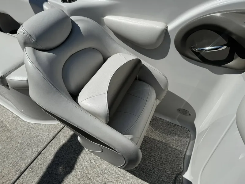 Slide: The Image of Gray seat in Crownline Bowrider 270 BR, 2008 model. - 3