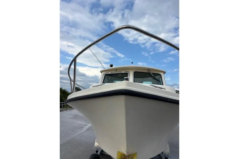 The Image of Parker Marine 2120 Sport Cabin 2003 - undefined