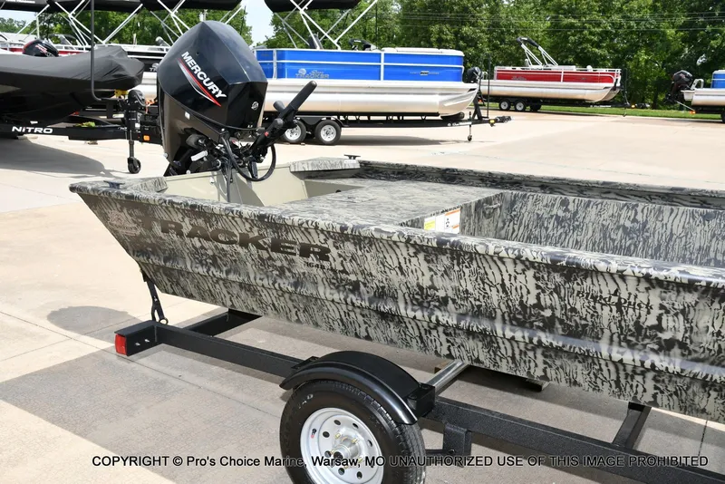 Slide: The Image of 2026 Tracker Grizzly 1648 Jon boat with Mercury engine. - 4