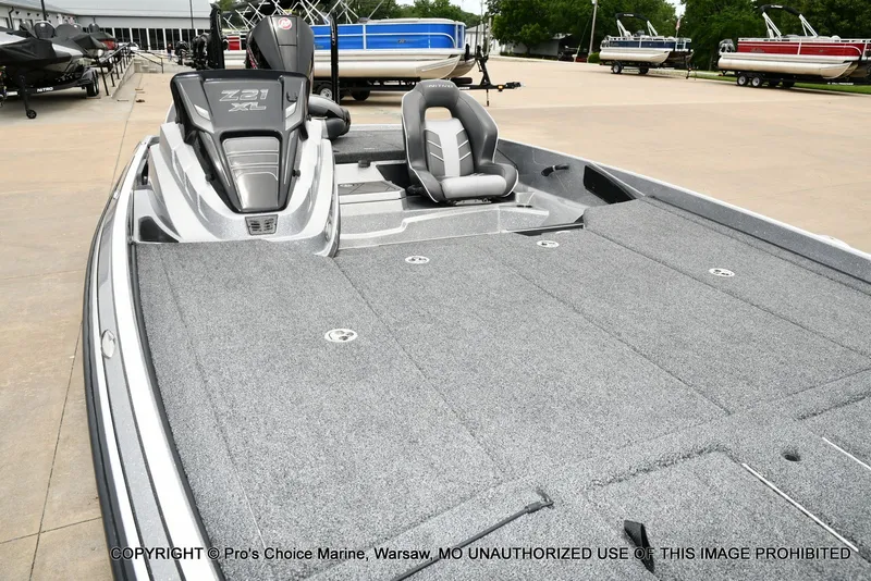 Slide: The Image of 2024 Nitro Z21 XL Pro boat with spacious deck and seating area. - 37
