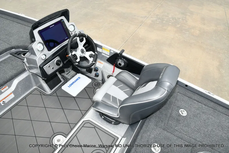 Slide: The Image of Interior of 2024 Nitro Z21 XL Pro boat with steering console. - 45