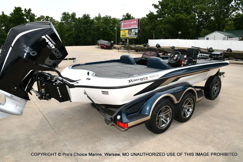 Slide: The Image of 2002 Ranger 522vx boat with 250HP Pro-XS 4-stroke engine. - 14