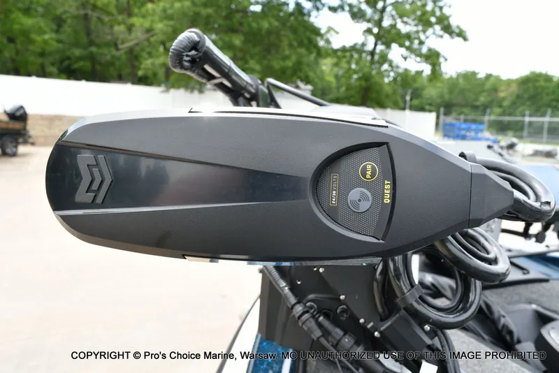 Slide: The Image of Close-up of a 2002 Ranger 522vx boat detail. - 19