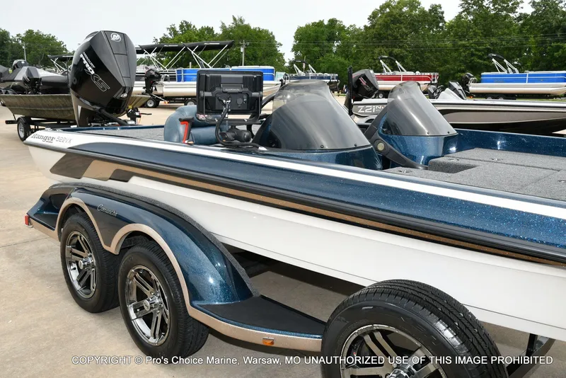 Slide: The Image of 2002 Ranger 522vx boat with 250HP Pro-XS 4 Stroke engine. - 2