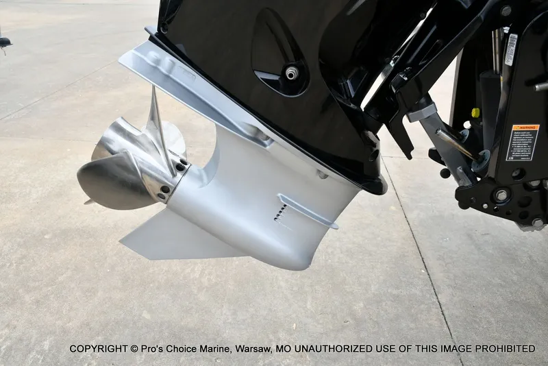 Slide: The Image of Ranger 522vx boat motor with 250HP Pro-XS 4 Stroke, year 2002. - 30