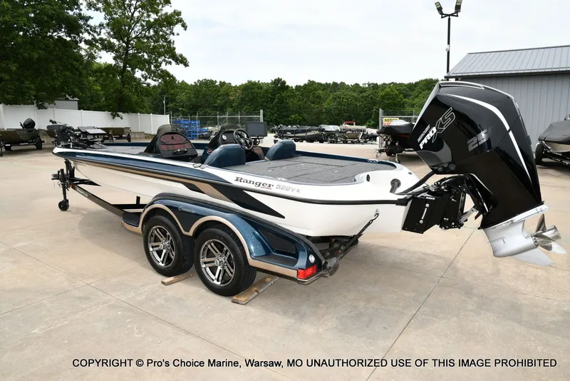 Slide: The Image of 2002 Ranger 522vx boat with 250HP Pro-XS 4 Stroke engine. - 35