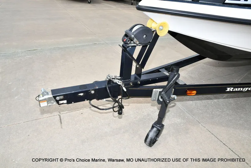 Slide: The Image of Ranger 522vx boat trailer hitch, 2002 model, on concrete surface. - 41