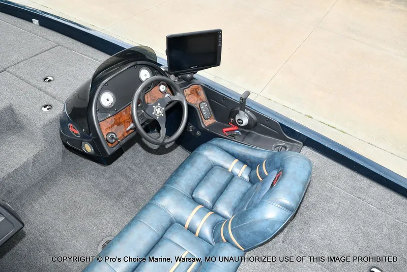Slide: The Image of Ranger 522vx w/250HP Pro-XS 4 Stroke 2002 - 53