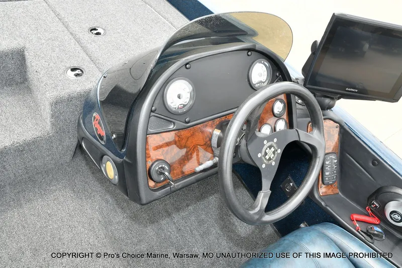 Slide: The Image of Ranger 522vx w/250HP Pro-XS 4 Stroke 2002 - 54