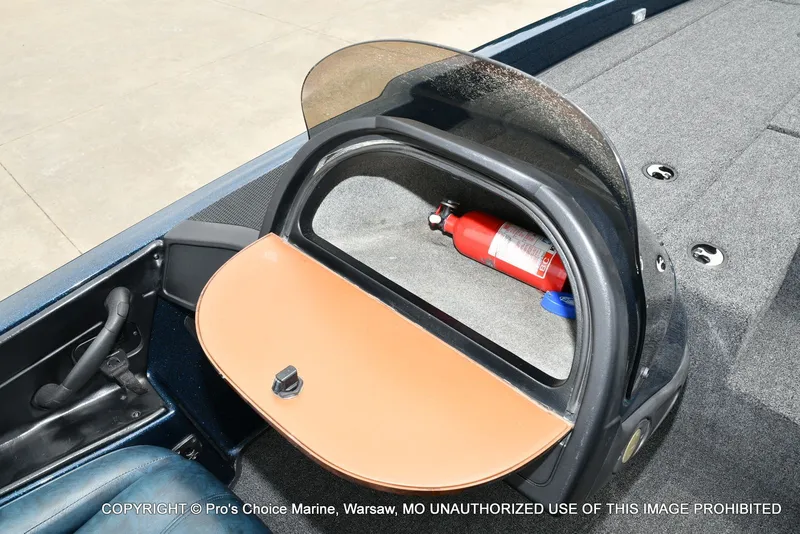 Slide: The Image of Ranger 522vx w/250HP Pro-XS 4 Stroke 2002 - 61