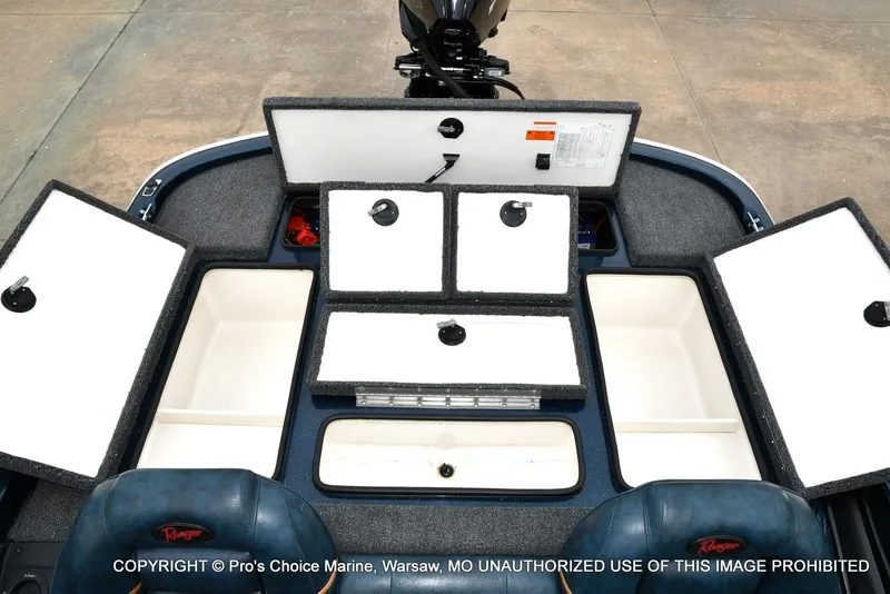 Slide: The Image of Ranger 522vx w/250HP Pro-XS 4 Stroke 2002 - 77
