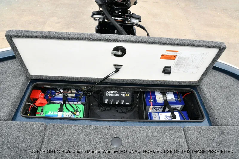Slide: The Image of Ranger 522vx w/250HP Pro-XS 4 Stroke 2002 - 84