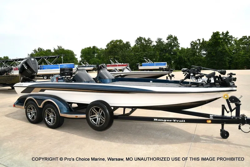 Slide: The Image of Ranger 522vx w/250HP Pro-XS 4 Stroke 2002 - 89