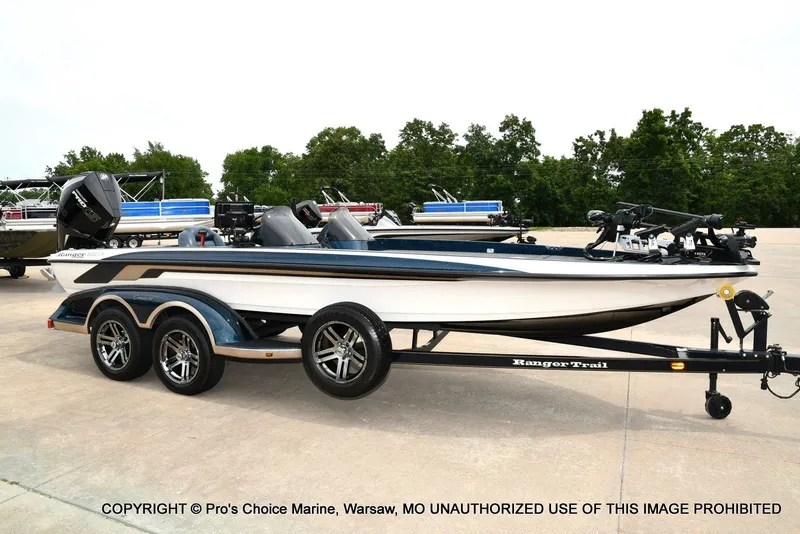 Slide: The Image of Ranger 522vx w/250HP Pro-XS 4 Stroke 2002 - 93