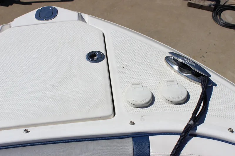 Slide: The Image of 2020 Chaparral 277 SSX boat deck with cleat and fittings. - 9