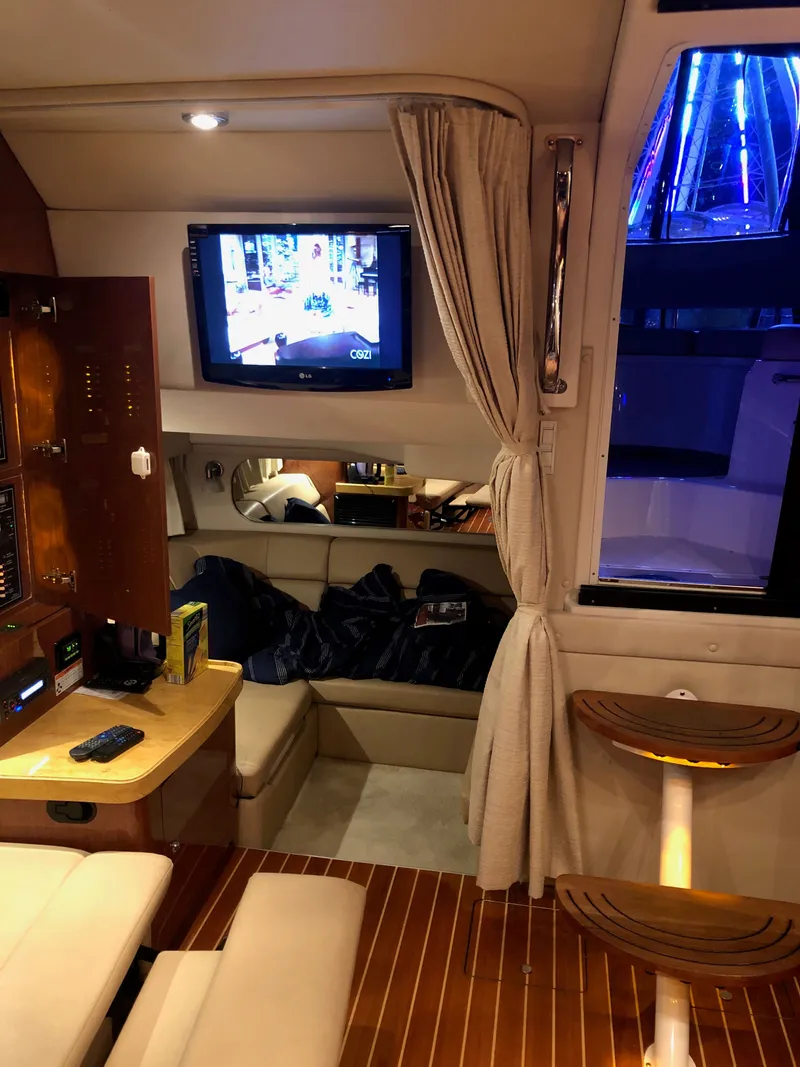 Slide: The Image of Interior of 2009 Regal Commodore 3760 IO yacht. - 21