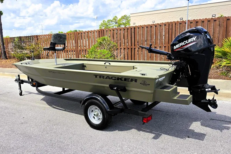 Slide: The Image of 2026 Tracker Grizzly 1654 T Sportsman boat with Mercury engine on trailer. - 10