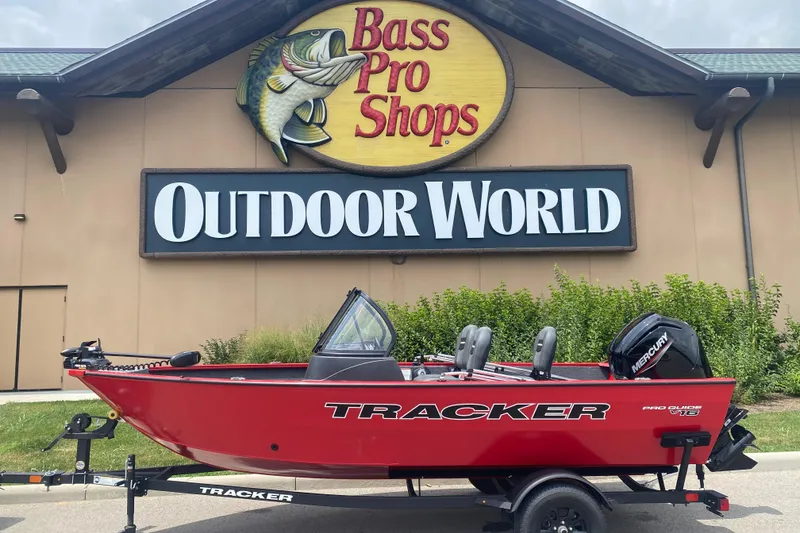 The Image of 2026 Tracker Pro Guide V-16 WT boat at Bass Pro Shops Outdoor World. - 0