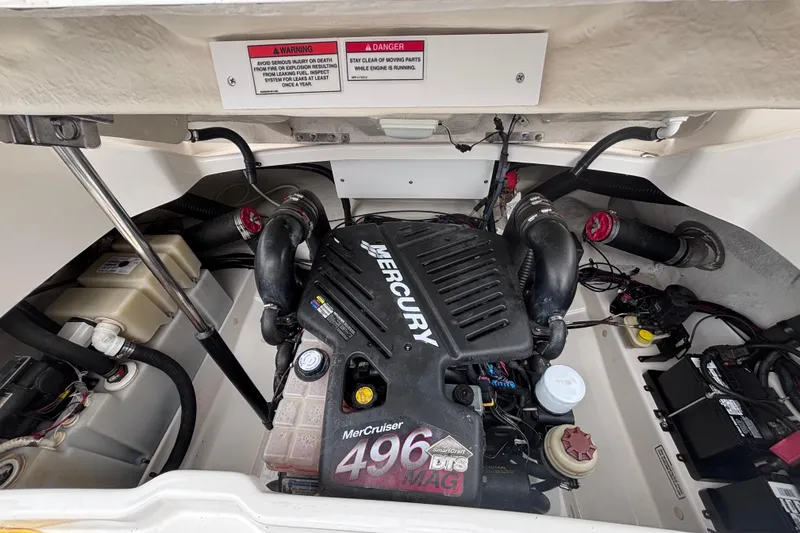 Slide: The Image of 2008 Sea Ray 270 Sundeck Engine Compartment - 38