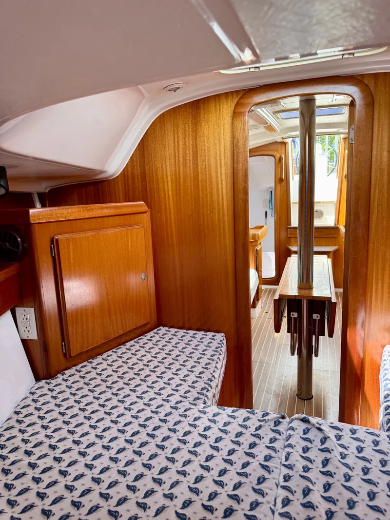 Slide: The Image of Interior of a 2000 Dufour 32 Classic yacht. - 18