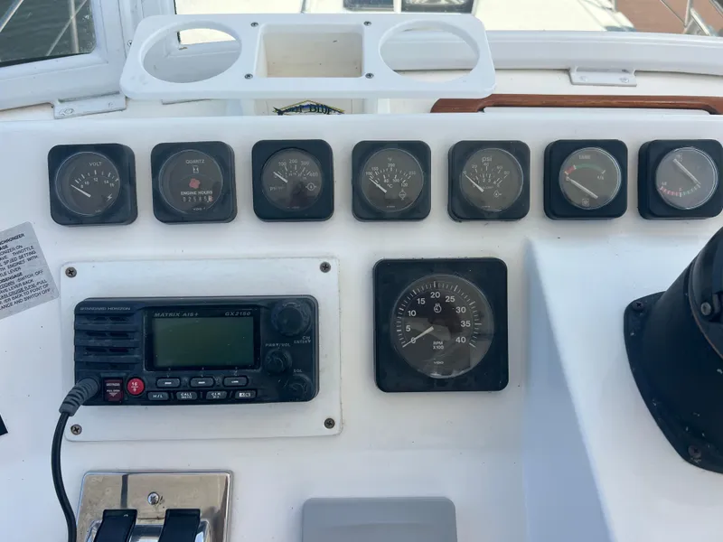 Slide: The Image of Hyatt 51 Aft Cabin Motor Yacht 1998 - 52
