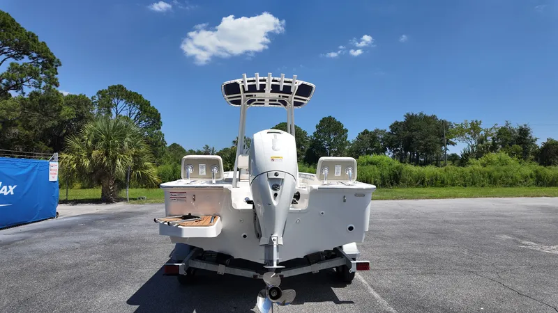 Slide: The Image of Boston Whaler 190 Montauk 2027 - 2