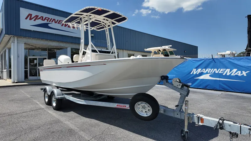 Slide: The Image of Boston Whaler 190 Montauk 2027 - 15