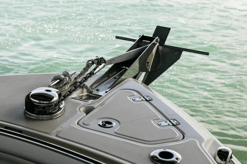 Slide: The Image of Boston Whaler 250 Outrage 2027 - 75