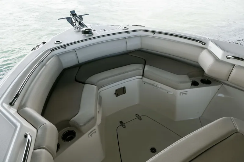 Slide: The Image of Boston Whaler 250 Outrage 2027 - 71